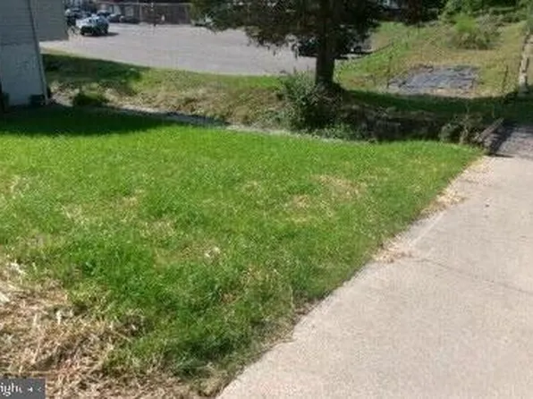 143 Walnut St, Franklin, WV 26807