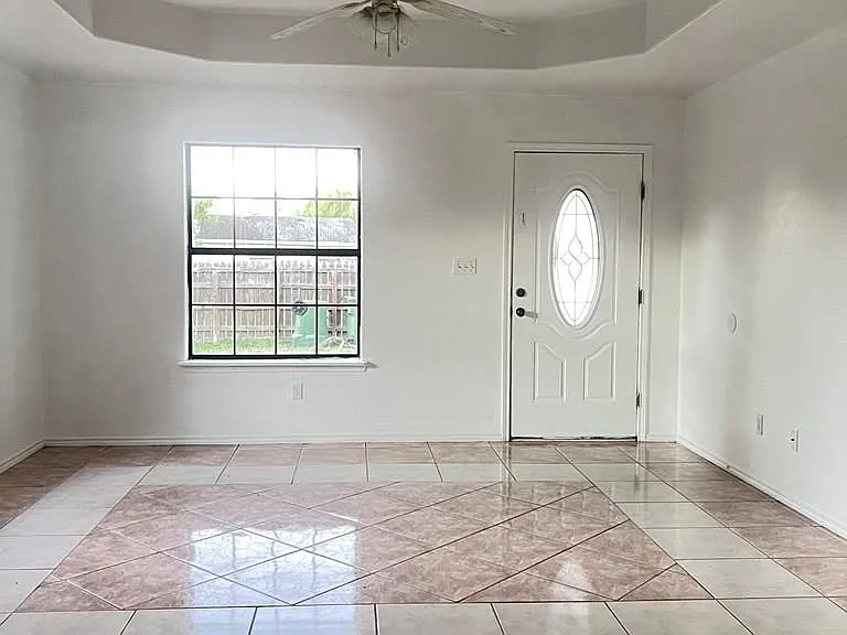 4318 Waco Rd #1 — Photo 2