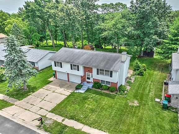 3rd image of 1545 W Highland Pl