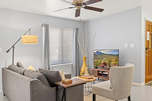 3102 E Clarendon Ave #102 Photo 1
