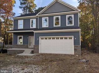 7949 Oak Rd, Pasadena, MD 21122