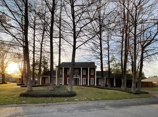 1861 McClain St, Greenville, MS 38701