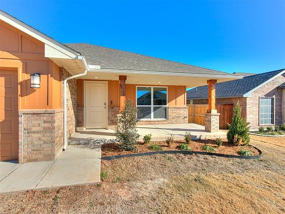 2nd image of 1108 Acacia Creek Dr