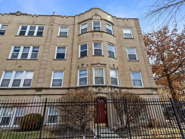 6303 N Claremont Ave APT 2, Chicago, IL 60659