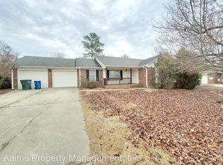 853 Wigwam Dr, Fayetteville, NC 28314