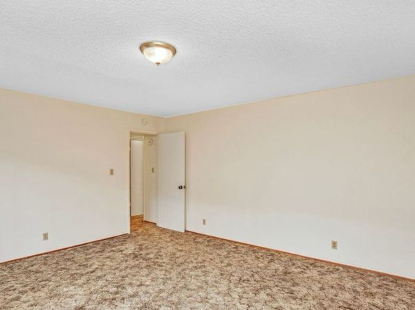 (undisclosed Address)