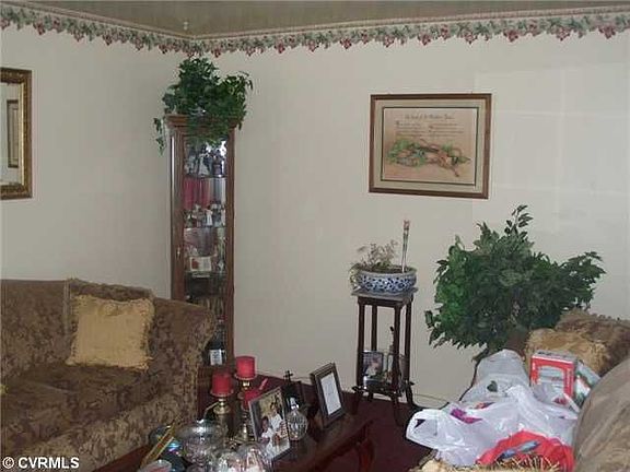 4th image of 20506 Hickory Ct