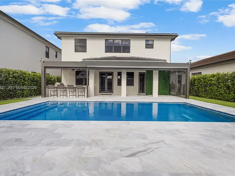 4335 SW 174th Ave — Photo 3