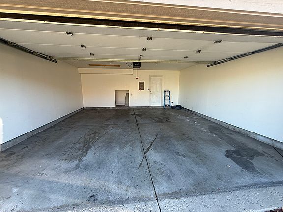 4th image of 1224 Governors Square Dr