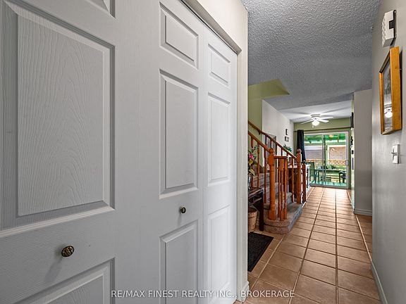 4th image of 105 Grenadier Dr