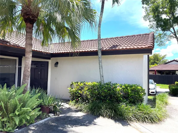 14975 SW 48th Ter #H-25, Miami, FL 33185