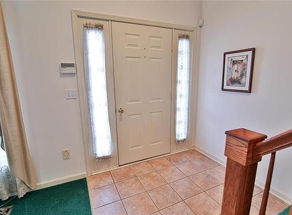5th image of 310 De Maria Dr