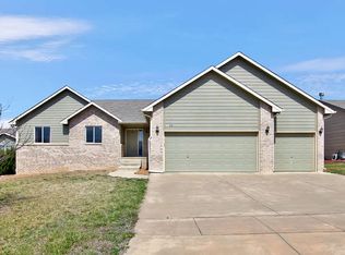 6925 N Wendell Ct, Wichita, KS 67219