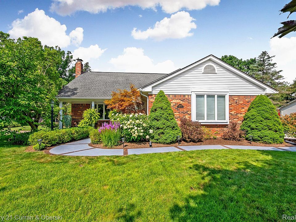 1st image of 24319 El Marco Dr