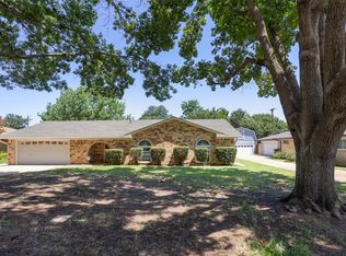 962 Harber Ave, Grapevine, TX 76051
