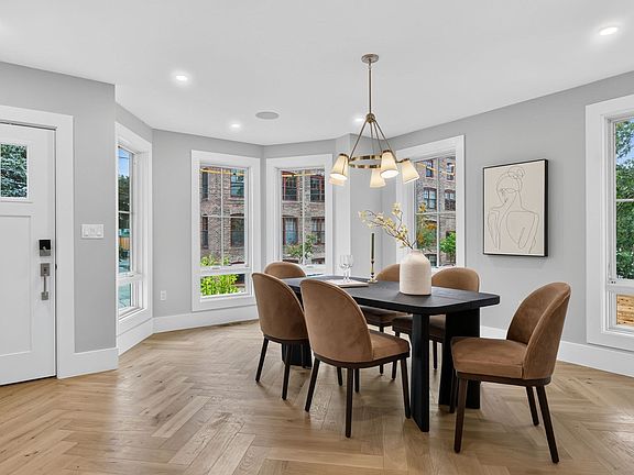 3rd image of 21 Cottage Park Ave