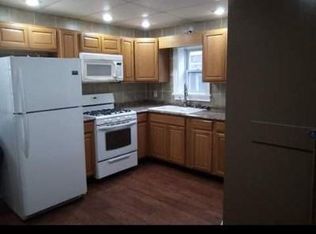 458 5th Ave, Troy, NY 12182
