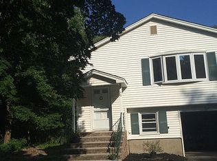 46 Beaverbrook Ln, Denville, NJ 07834