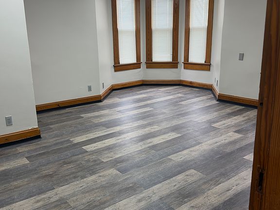 4th image of 325 E Main St #2