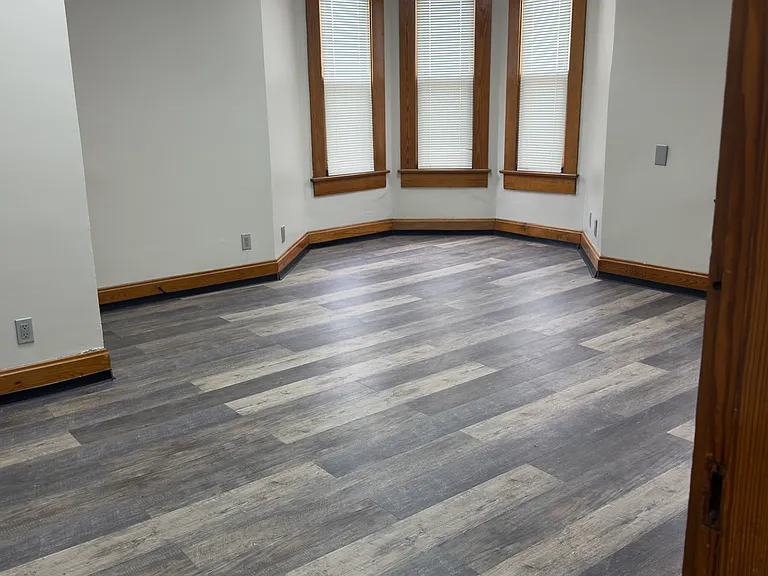 325 E Main St #2 — Photo 4