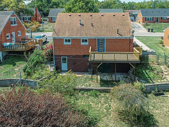 5th image of 408 Creekview Dr