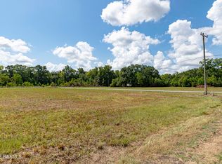 32 E Berard Dr, Arnaudville, LA 70512