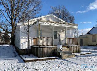 714 Cherry St, Fostoria, OH 44830
