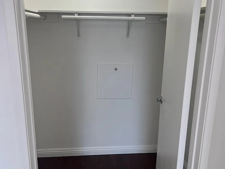 2121 Beloit Ave #312 — Photo 26