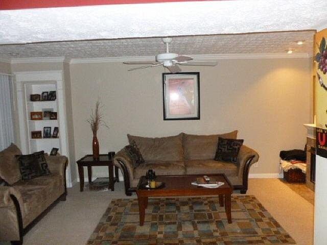 1st image of 2624 Meadowlawn Dr SE