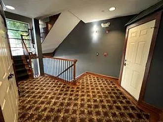 3 bed, 2100 sqft, $3,300 — Photo 4