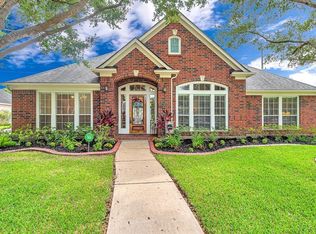 1102 Waterside Estates Cir, Richmond, TX 77406