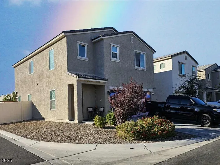 5045 Bloodhound St — Photo 1
