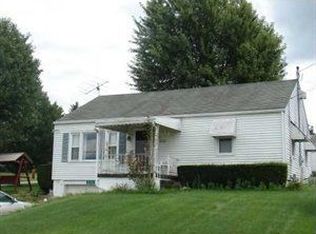 200 Constitution Ave, Saxonburg, PA