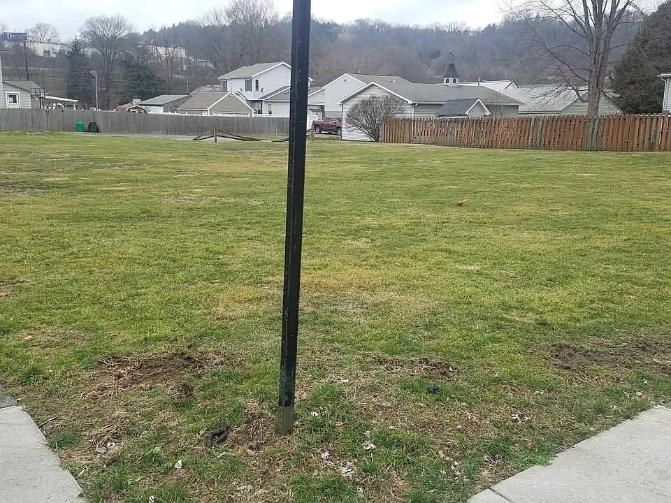 2nd image of 701 Market St