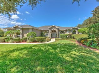 5203 Culasaja Cir, Valrico, FL 33596