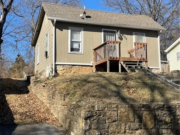 4022 Kensington Ave, Kansas City, MO 64130