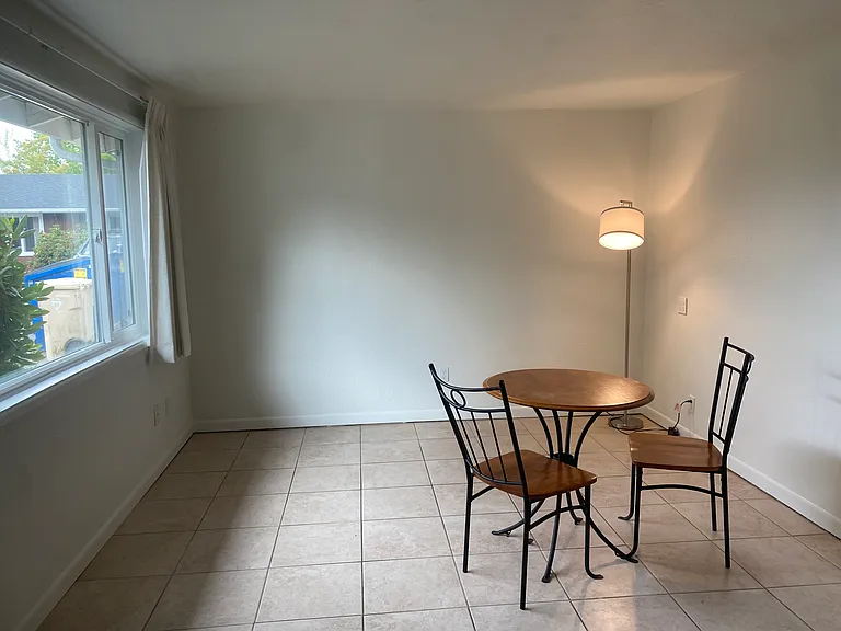 2005 NW Garfield Ave #2011 — Photo 11