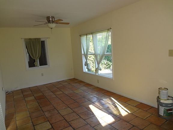 4th image of 1050 Wilbur Ave