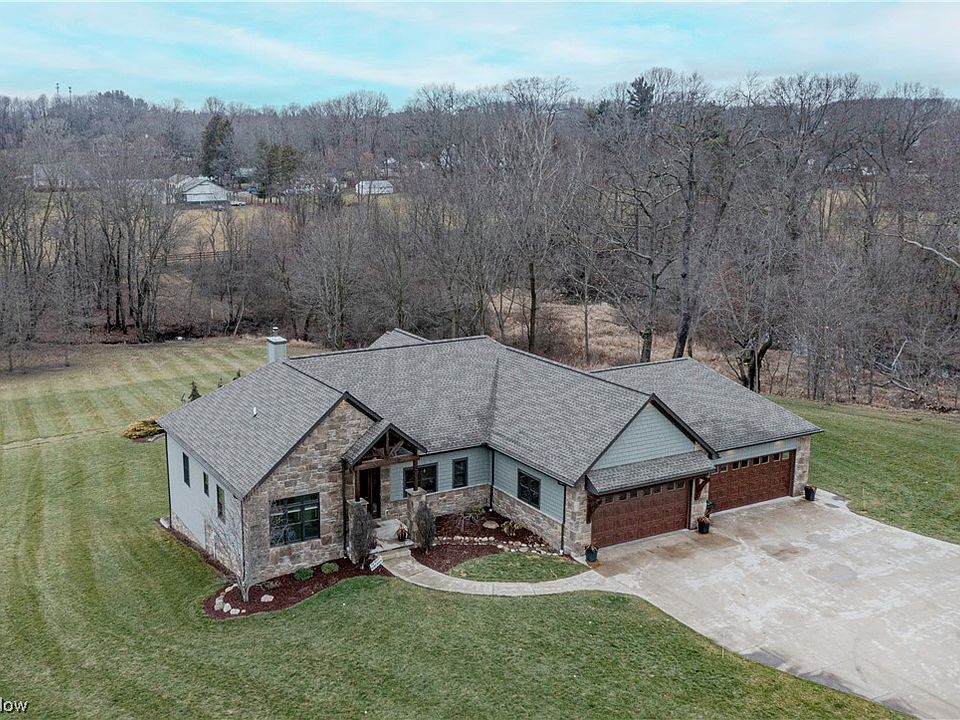 h h　 8804 Portage St NW, Massillon, OH 44646 | Zillow
