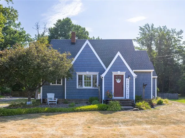 1072 Long Pond Rd, Rochester, NY 14626