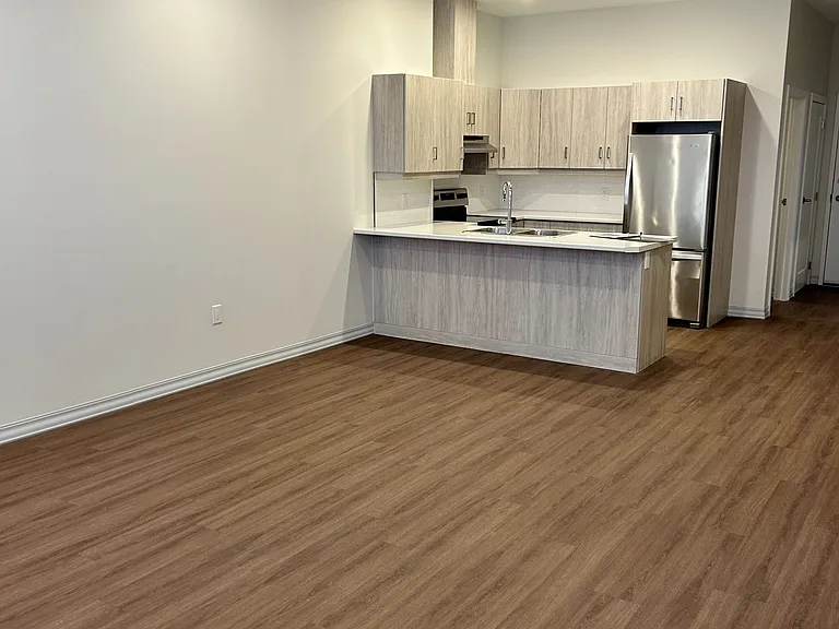 845 2nd Ave E #203 — Photo 2