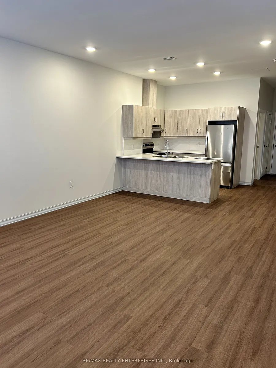 Building Photo - 845 2nd Ave E #203