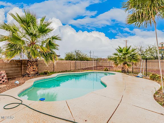 3rd image of 8509 E Sarnoff Ridge Loop