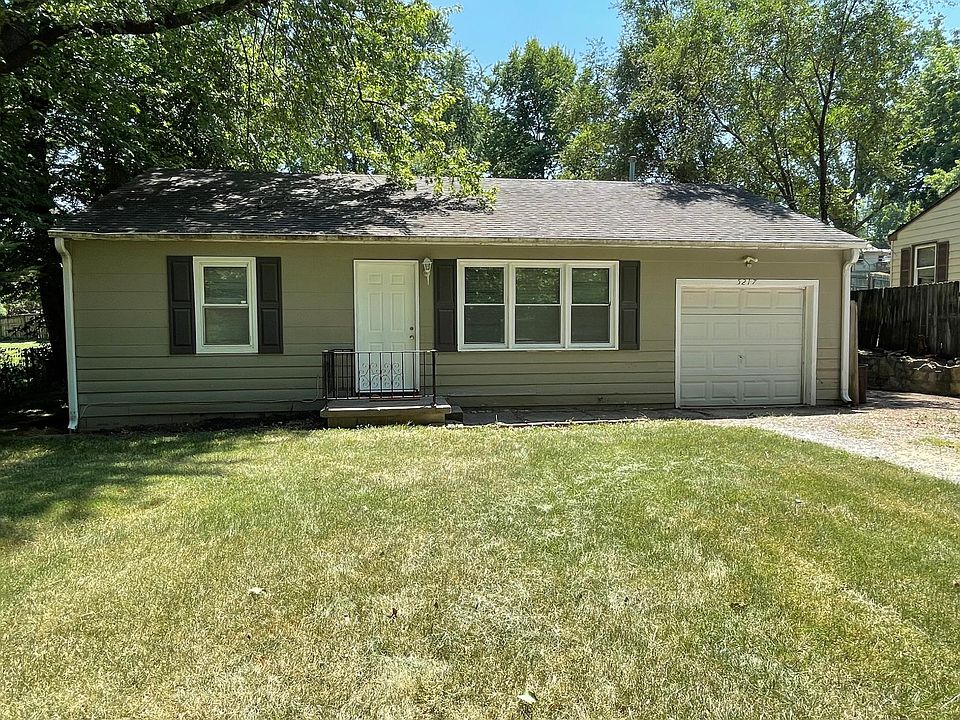 1st image of 5217 NE 46th Ter