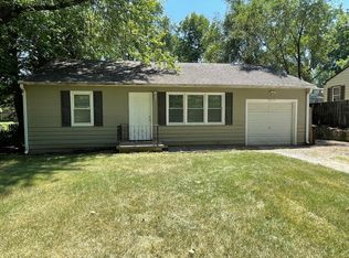 5217 NE 46th Ter, Kansas City, MO 64117