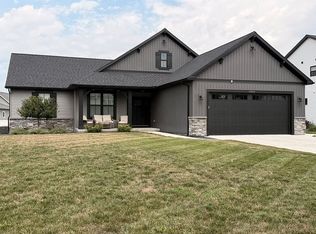 6840 S Lamplighter Dr, Saginaw, MI 48603