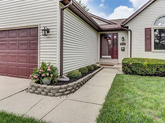 3rd image of 1308 Maplecrest Dr