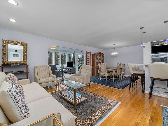 5th image of 7224 Brookcrest Pl