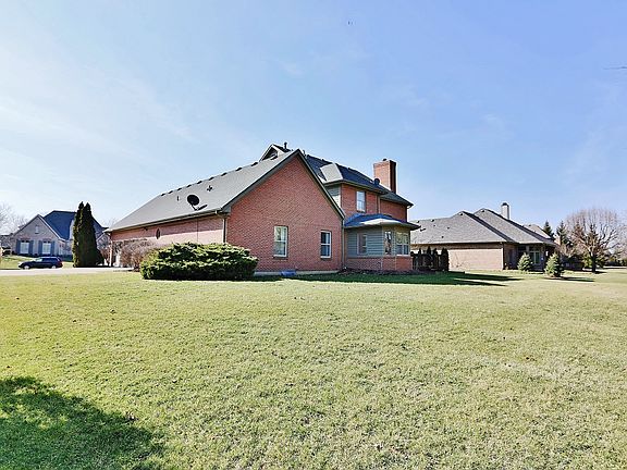 2nd image of 1071 Charter Pl