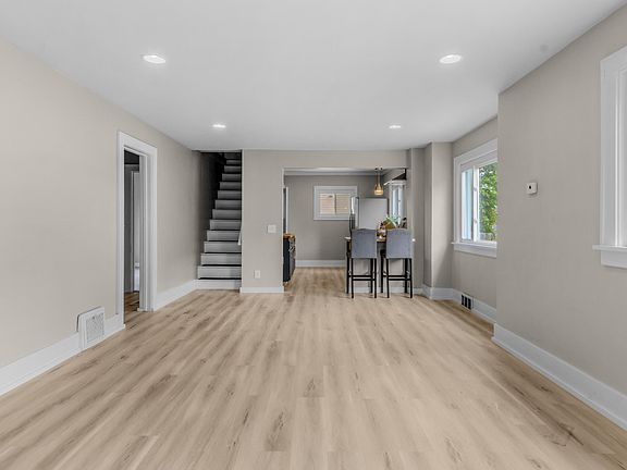 2nd image of 819 Harding St NW